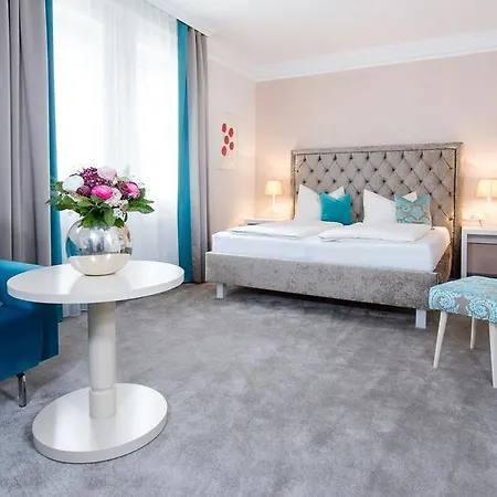 Christina Hotel