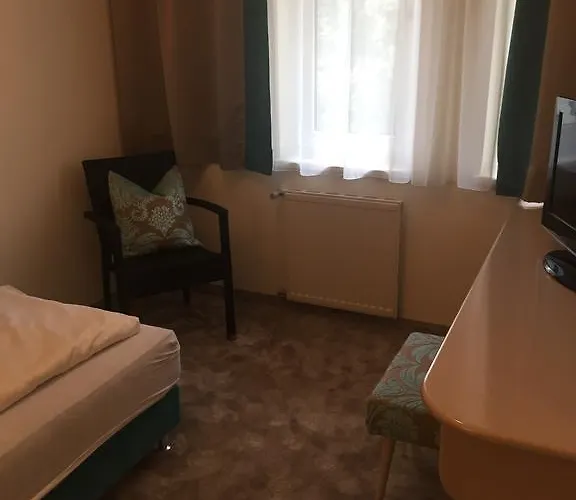 Christina מלון *